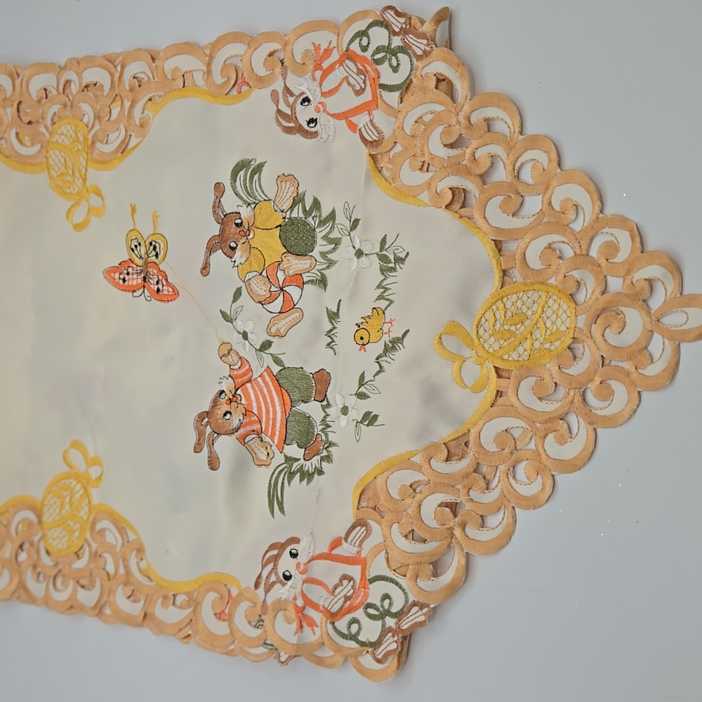 Easter Bunny Table Runner NWOT 15x72 Beige Yellow Sage Orange Cream Colors